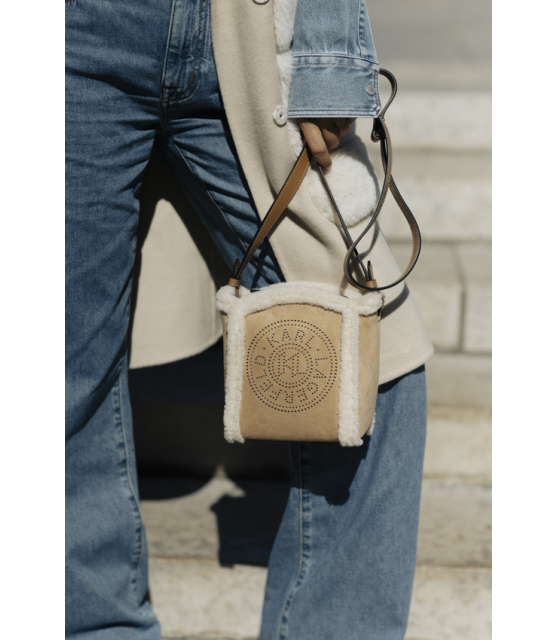 KARL LAGERFELD - PETIT SAC SEAU EN SHEARLING K/CIRCLE