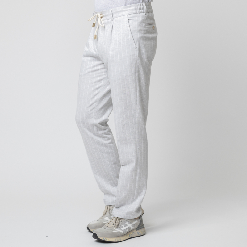 GRAN SASSO - Pantalon gris à pinces et rayures 2