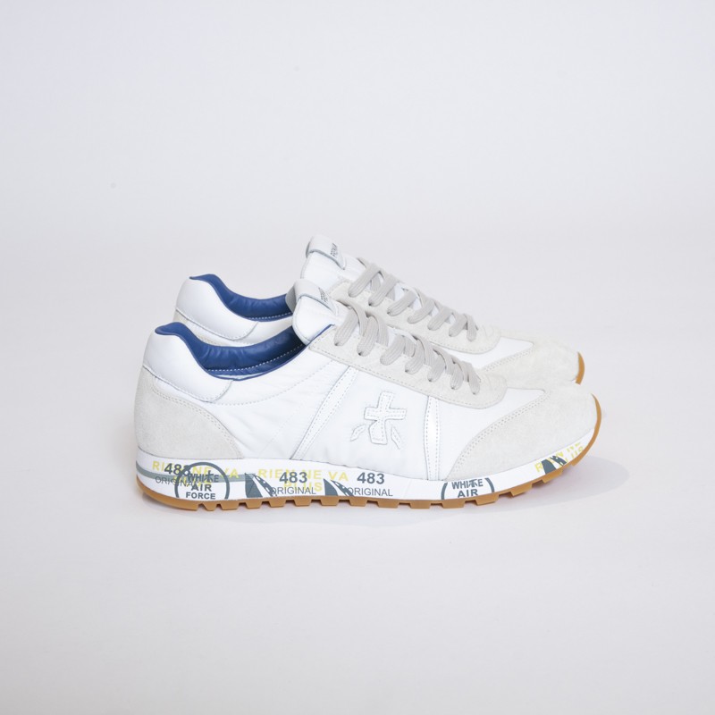 Sneaker B22 Maille technique crème et blanche, cuir de veau lisse olive et  noir | DIOR